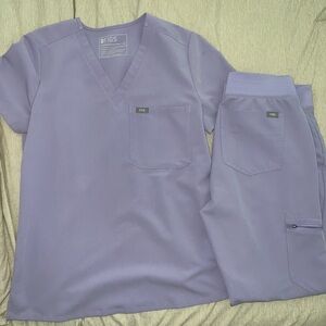 Figs Lavender Scrub Ensemble